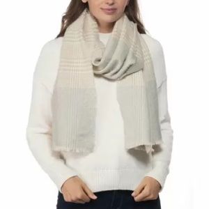NEW INC International Concepts Winter Chunky Scarf, Gray Tan